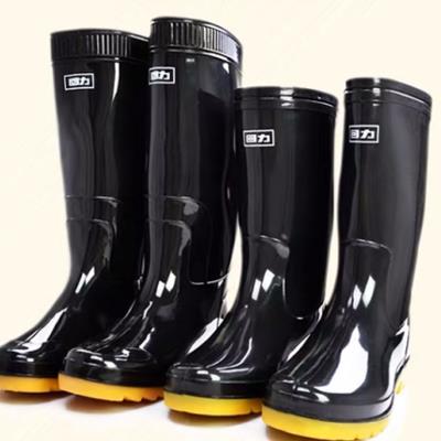 橡胶雨靴